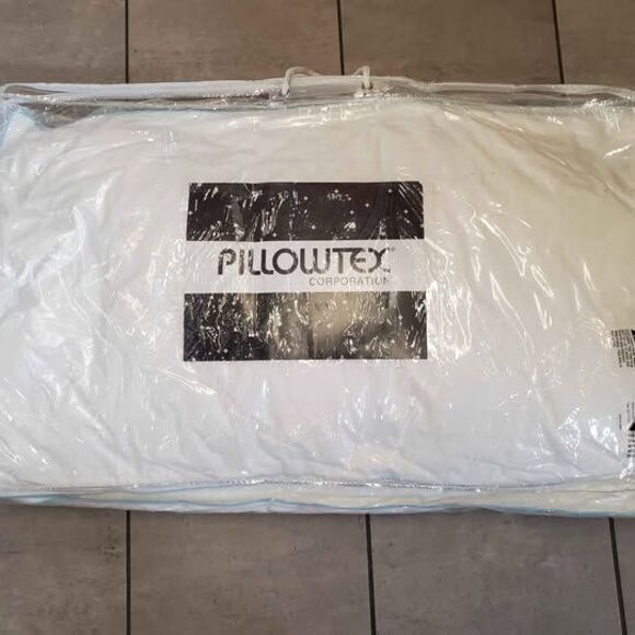 King size Pillowtex corporation pillows IHG hotels choice cotton cover polyester - Picture 9 of 10